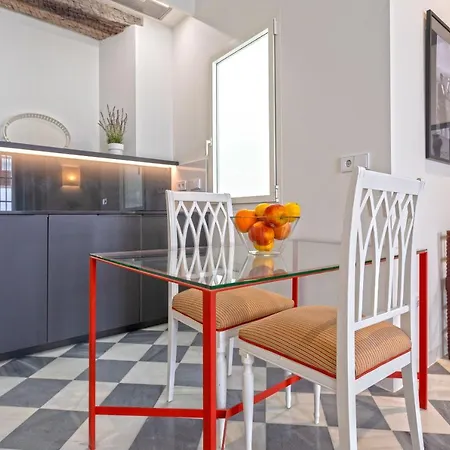 Genteel San Laureano Apartamento